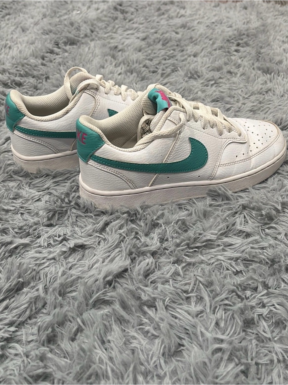 Nike Women's White Sneaker